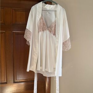 Flora Nikrooz White and Pink Lace Kimono & Slip